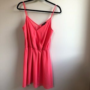 Cute summer pink dress. M